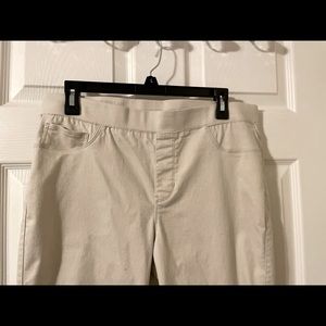 Skinny Khaki pants with stretch waist